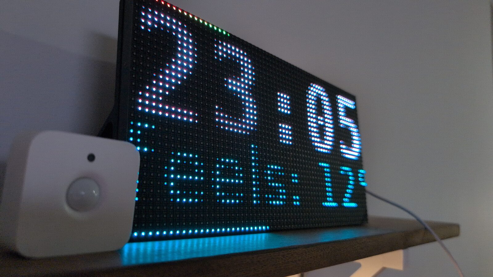 HUB75 ESP panel + motion sensor